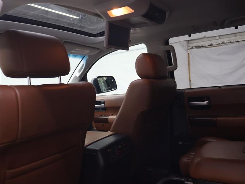 2016 TOYOTA SEQUOIA PLATINUM