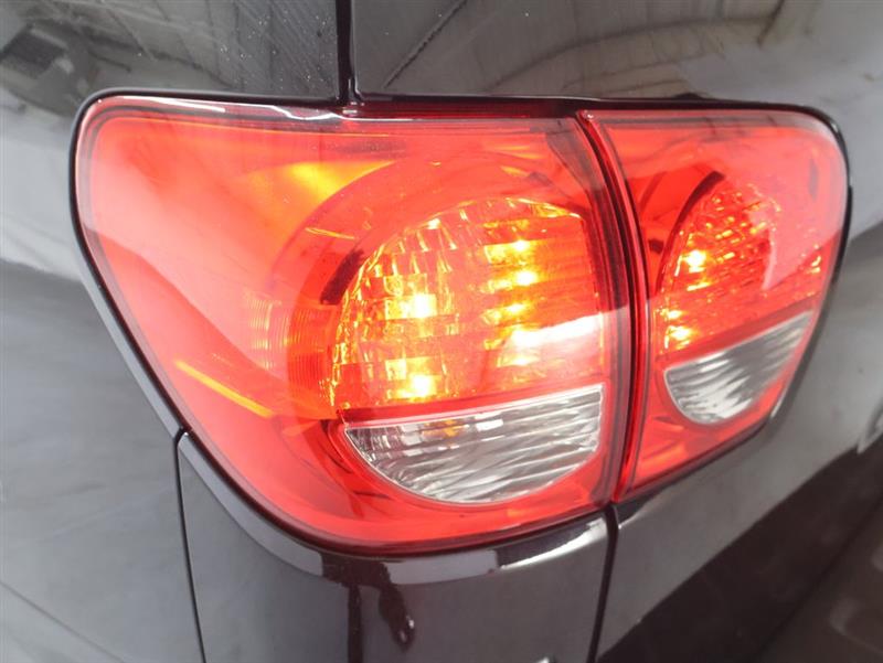 2016 TOYOTA SEQUOIA PLATINUM