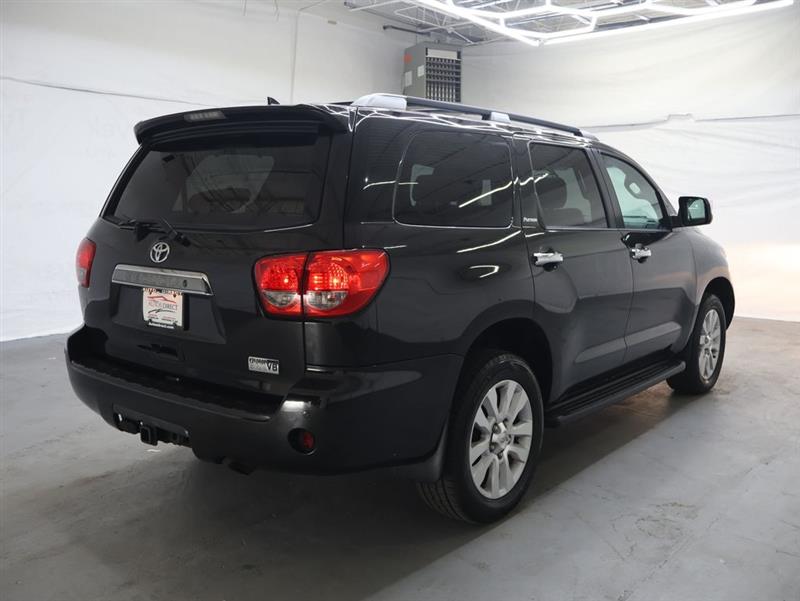 2016 TOYOTA SEQUOIA PLATINUM