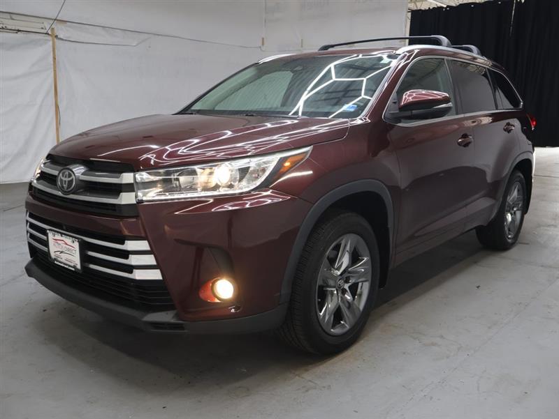 2017 TOYOTA HIGHLANDER LIMITED