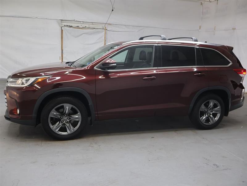 2017 TOYOTA HIGHLANDER LIMITED