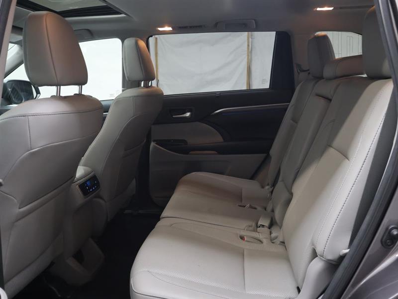 2018 TOYOTA HIGHLANDER LIMITED