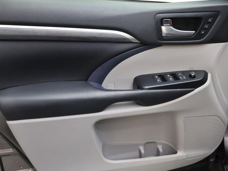 2018 TOYOTA HIGHLANDER LIMITED