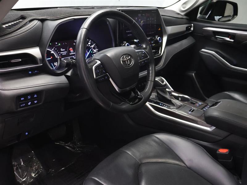 2021 TOYOTA HIGHLANDER HYBRID PLATINUM