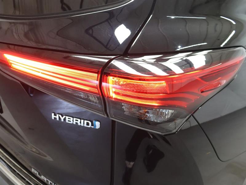 2021 TOYOTA HIGHLANDER HYBRID PLATINUM