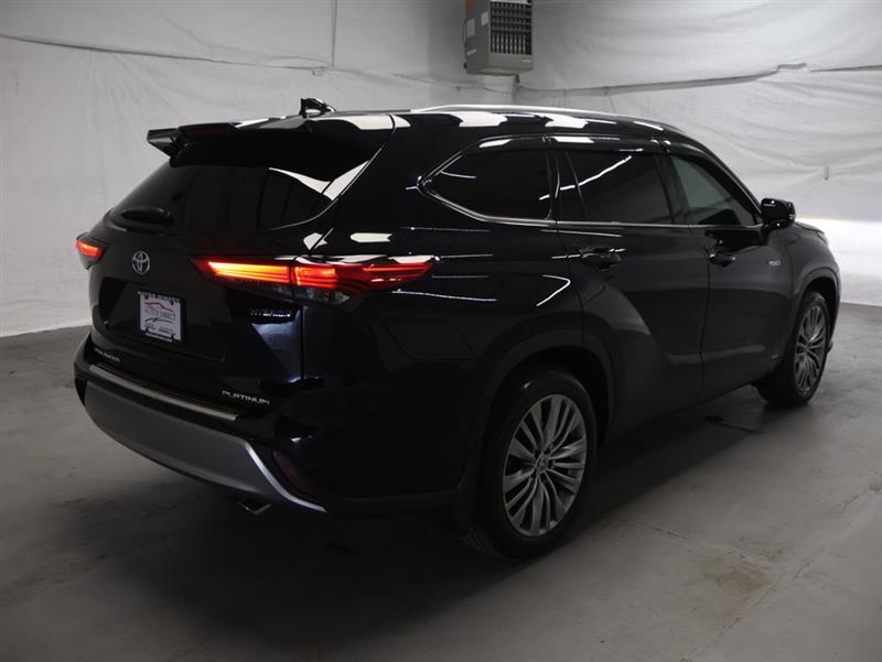 2021 TOYOTA HIGHLANDER HYBRID PLATINUM