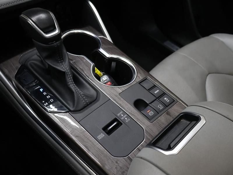 2024 TOYOTA HIGHLANDER LIMITED