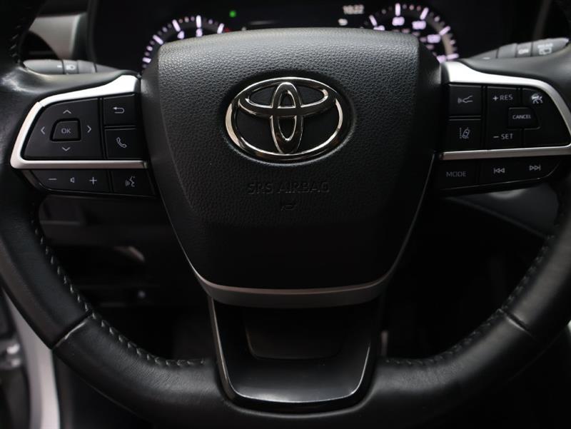 2024 TOYOTA HIGHLANDER LE
