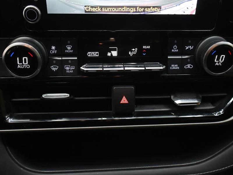 2023 TOYOTA HIGHLANDER HYBRID LE