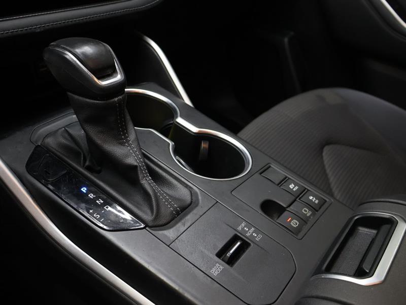 2023 TOYOTA HIGHLANDER HYBRID LE