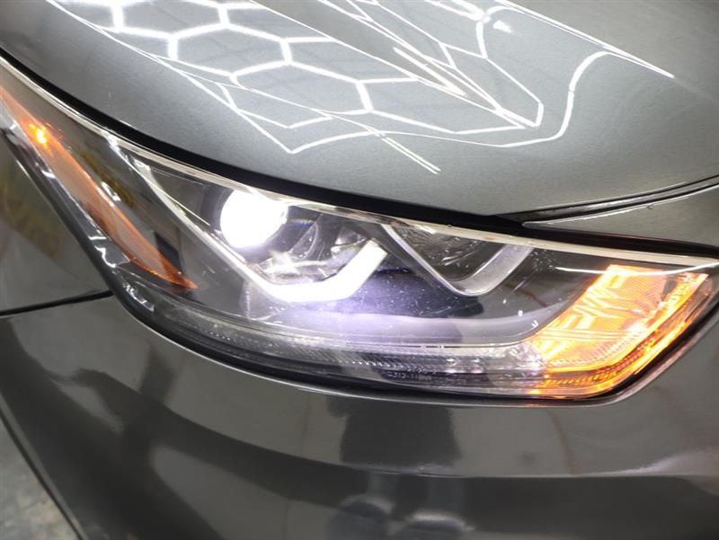 2023 TOYOTA HIGHLANDER HYBRID LE