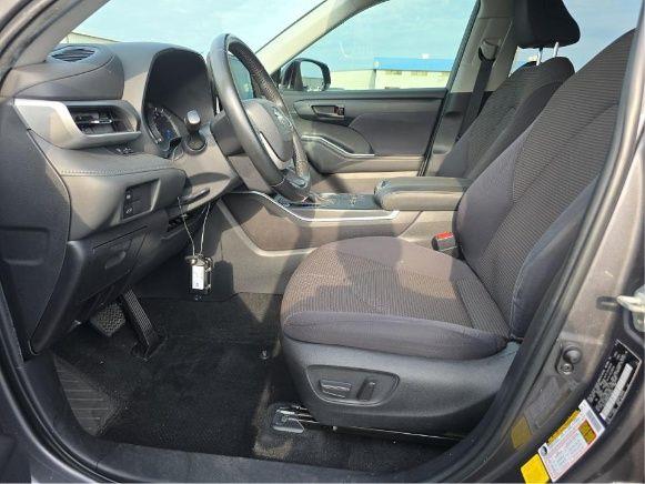 2023 TOYOTA HIGHLANDER HYBRID LE