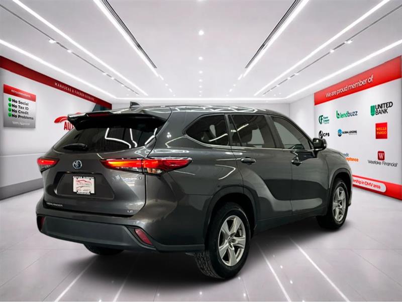 2023 TOYOTA HIGHLANDER HYBRID LE
