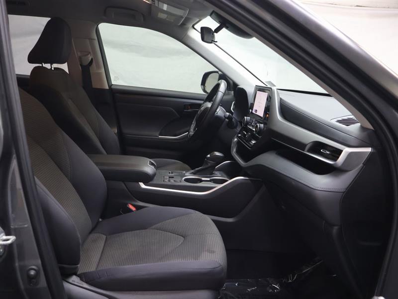 2023 TOYOTA HIGHLANDER HYBRID LE