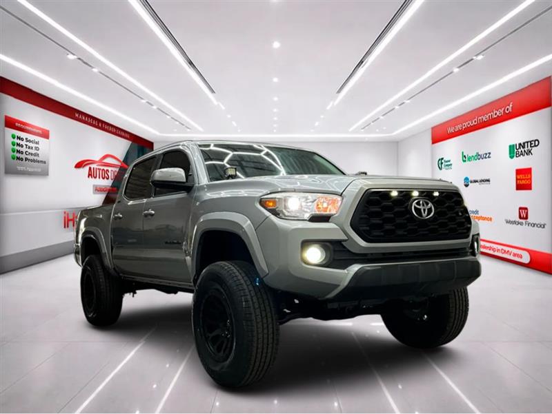 2019 TOYOTA TACOMA SR5