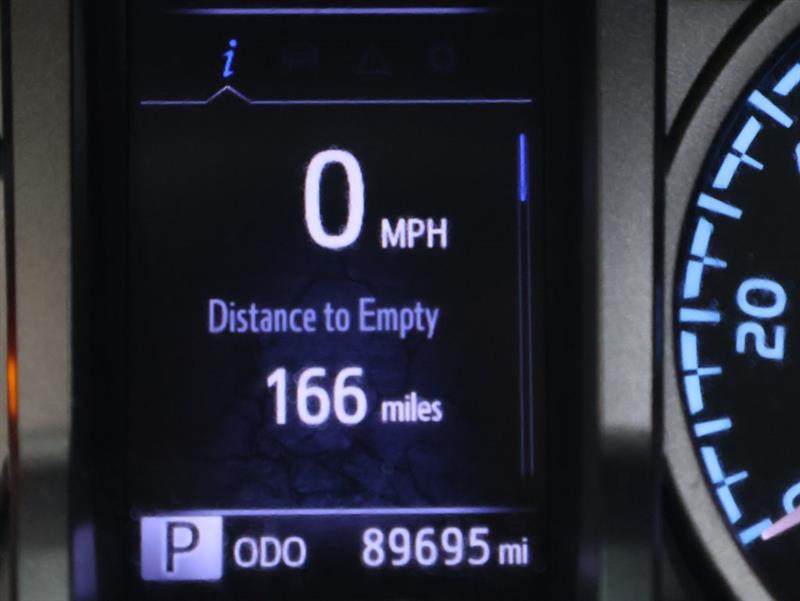2019 TOYOTA TACOMA SR5