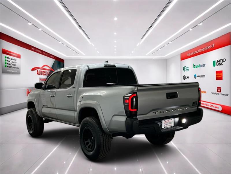 2019 TOYOTA TACOMA SR5