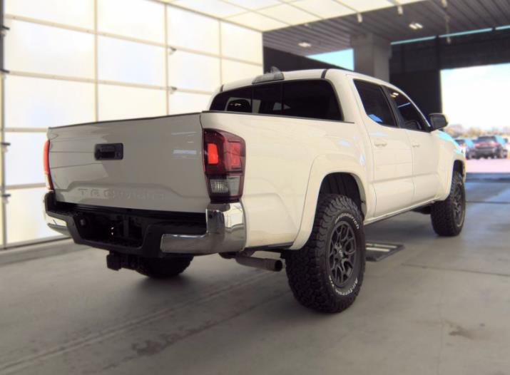 2018 TOYOTA TACOMA SR5
