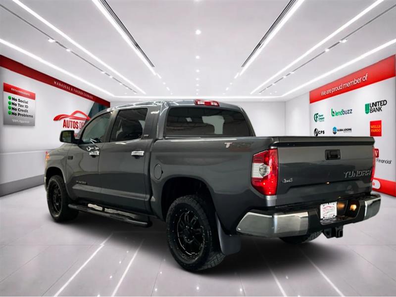 2017 TOYOTA TUNDRA SR5