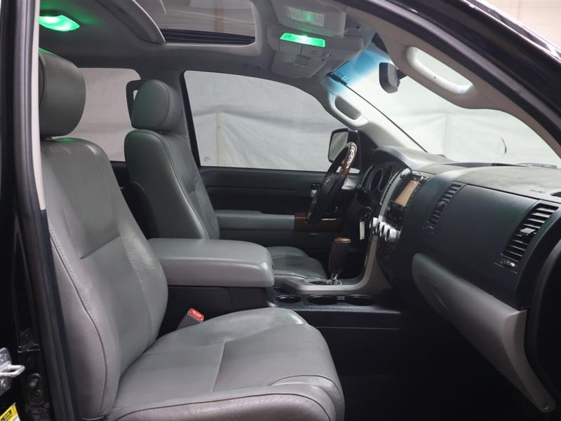 2013 TOYOTA TUNDRA PLATINUM