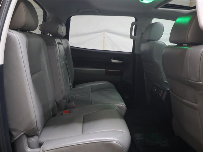 2013 TOYOTA TUNDRA PLATINUM
