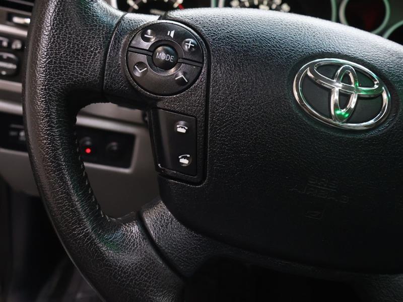 2013 TOYOTA TUNDRA PLATINUM