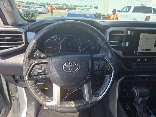2024 TOYOTA TUNDRA SR5