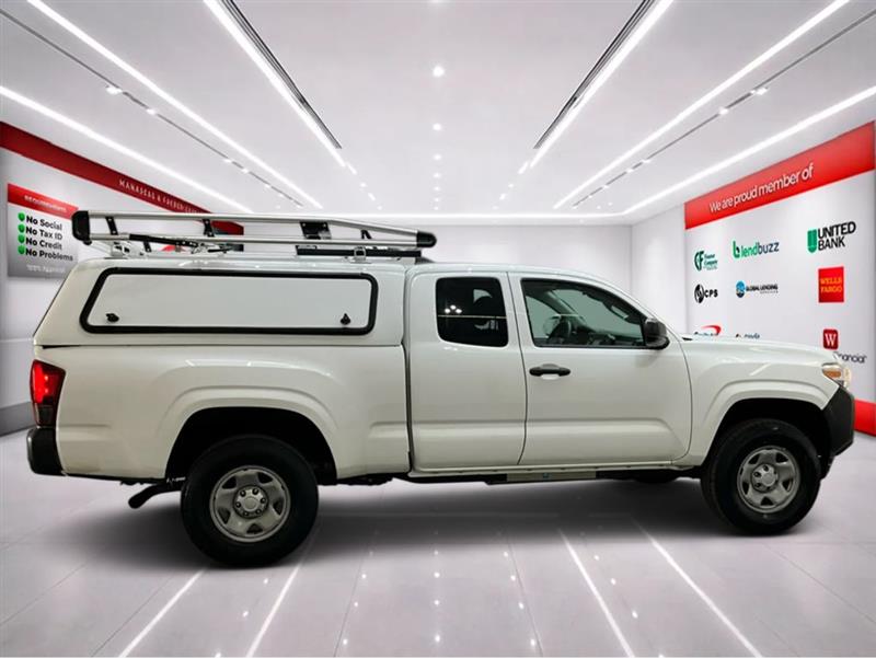 2019 TOYOTA TACOMA SR