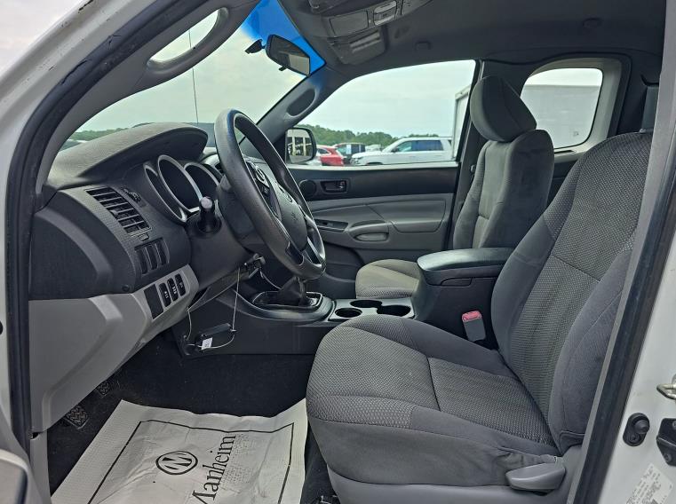 2015 TOYOTA TACOMA 