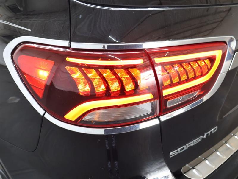 2019 KIA SORENTO SX V6