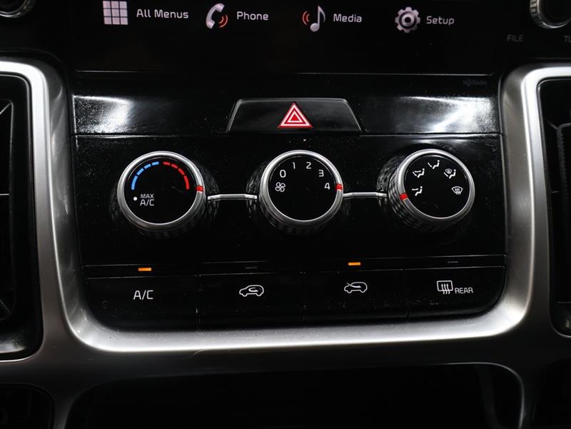 2023 KIA SORENTO LX