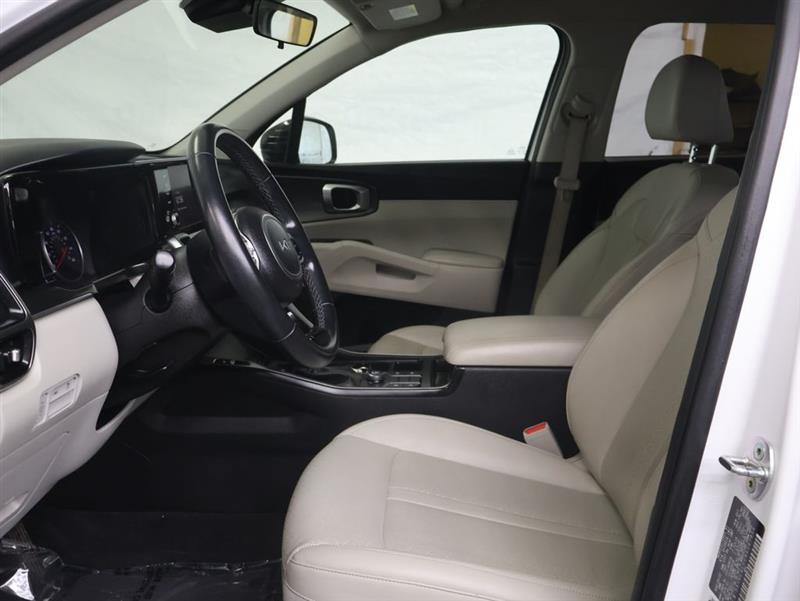 2022 KIA SORENTO S