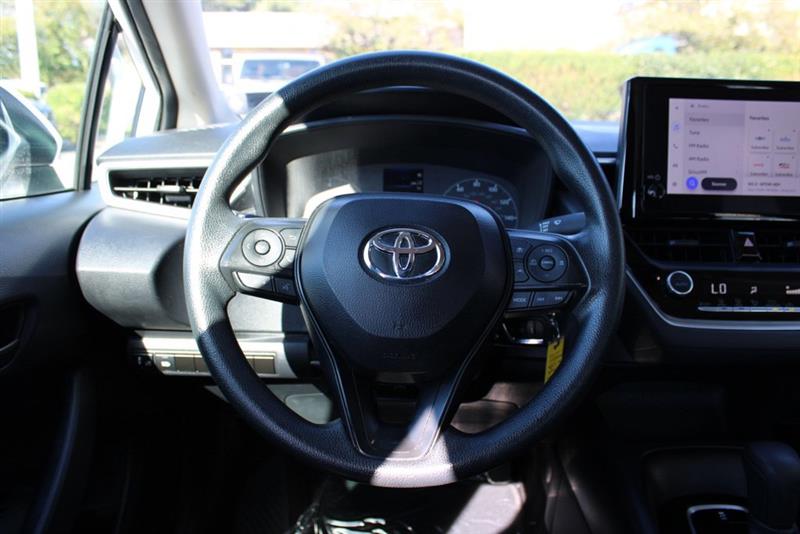 2025 TOYOTA COROLLA LE