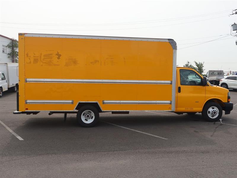 2021 GMC SAVANA COMMERCIAL CUTAWAY 