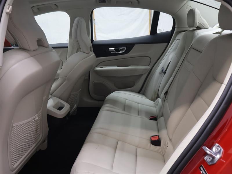 2019 VOLVO S60 MOMENTUM