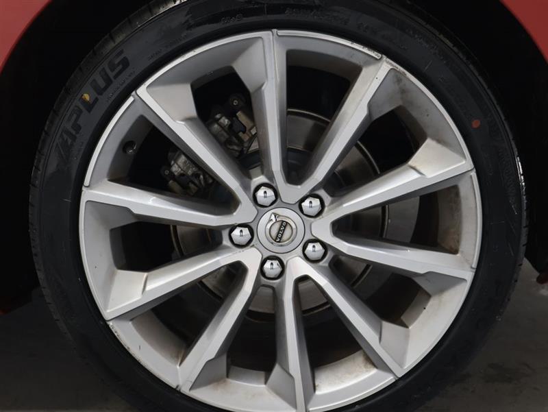 2019 VOLVO S60 MOMENTUM