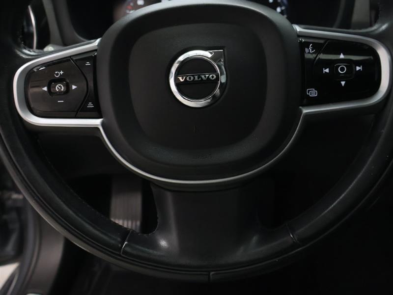 2021 VOLVO S60 MOMENTUM