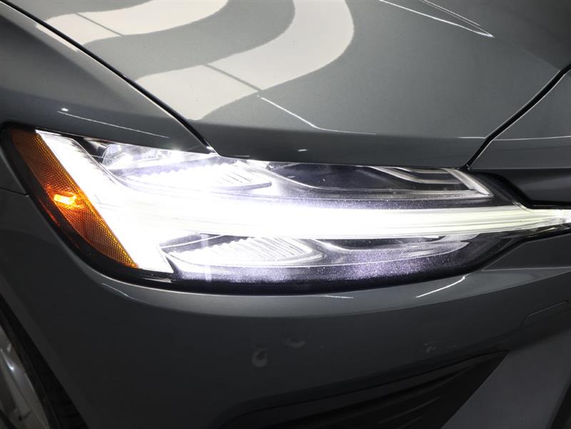 2021 VOLVO S60 MOMENTUM