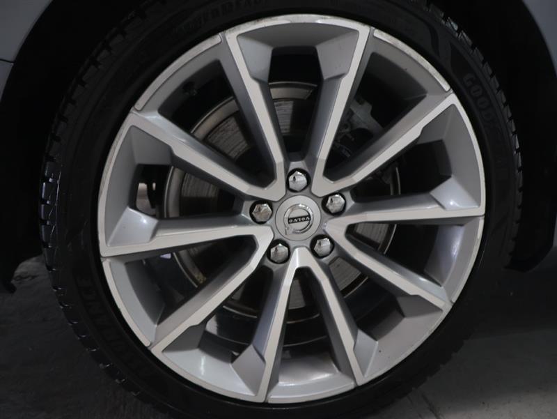 2021 VOLVO S60 MOMENTUM