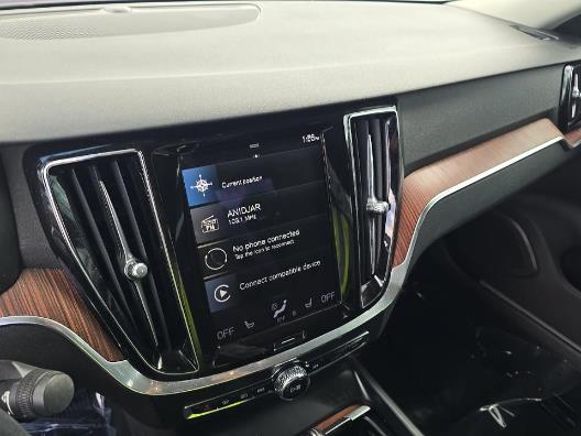 2021 VOLVO S60 MOMENTUM