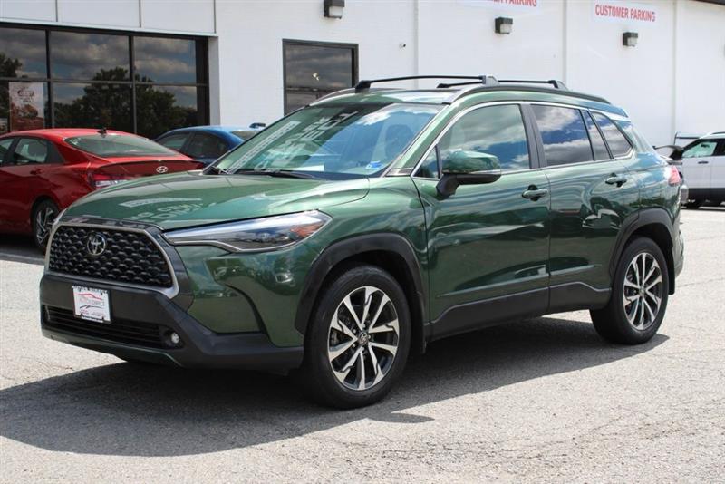 2022 TOYOTA COROLLA CROSS XLE