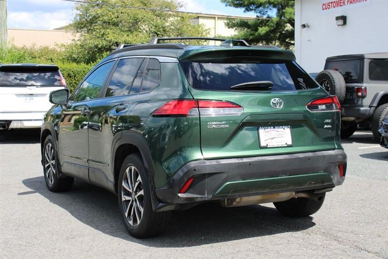 2022 TOYOTA COROLLA CROSS XLE