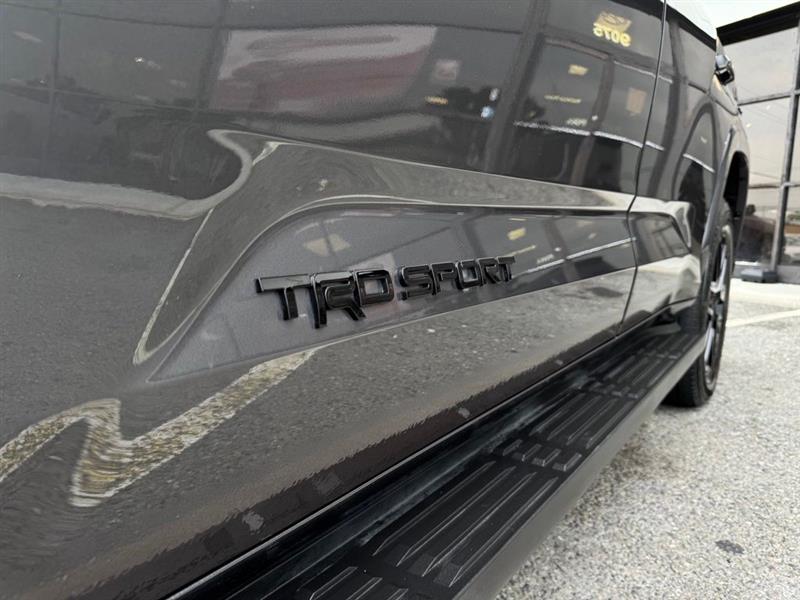 2024 TOYOTA SEQUOIA SR5