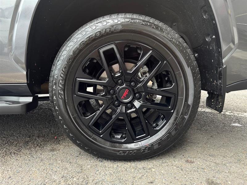 2024 TOYOTA SEQUOIA SR5