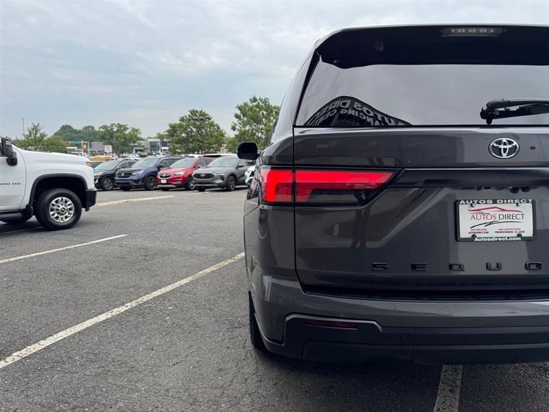 2024 TOYOTA SEQUOIA SR5