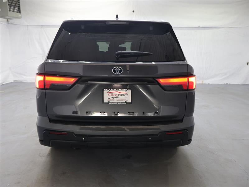 2024 TOYOTA SEQUOIA SR5