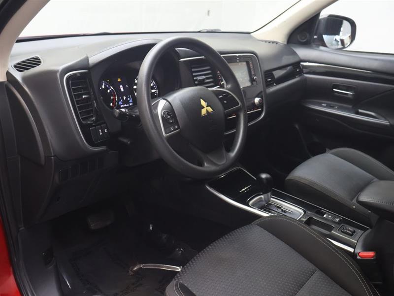 2020 MITSUBISHI OUTLANDER ES