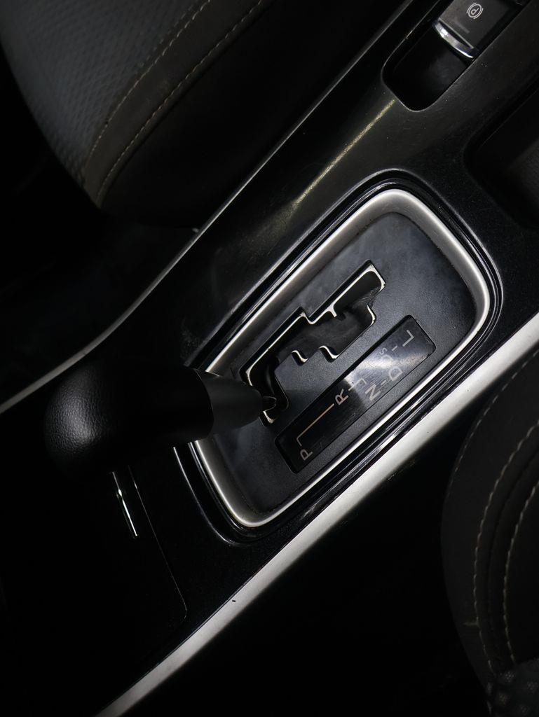 2020 MITSUBISHI OUTLANDER ES