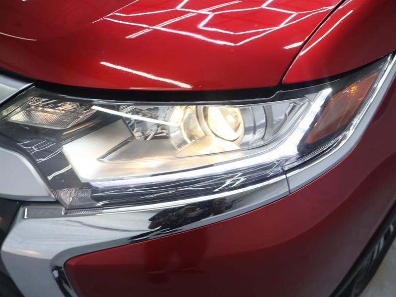 2020 MITSUBISHI OUTLANDER ES