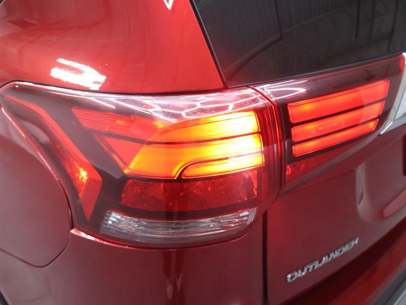2020 MITSUBISHI OUTLANDER ES